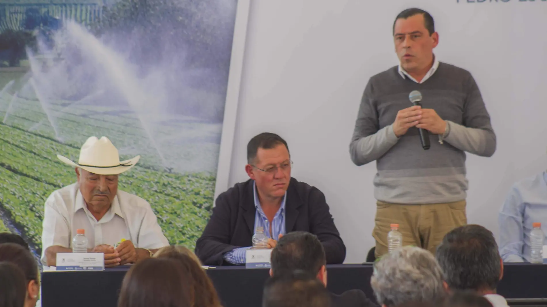 Tonatiuh Cervantes, titular de la Sedesoq, instó a emitir un posicionamiento para solicitar mayor presupuesto federal para el campo.  Foto César Ortiz.